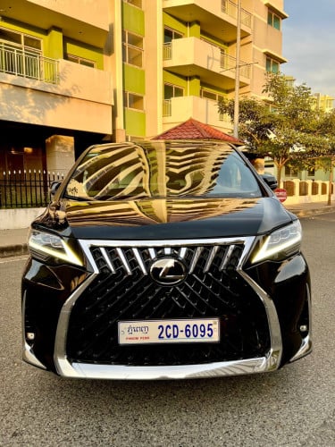 Brand : Lexus LM300h hybridModel:  2021 កៅអី : 4 seat V4 សាំង + អាគុយ Price : 105500$