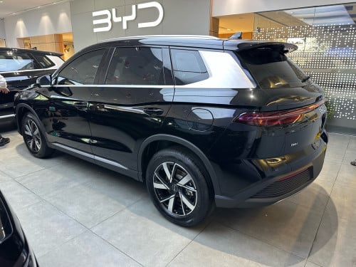 BYD Sealion5 តម្លៃ 25,500-28,800$