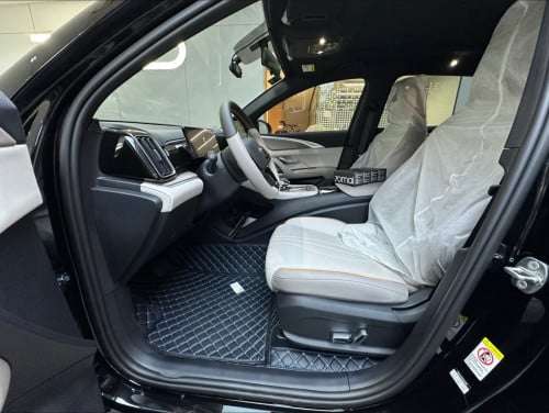 BYD Sealion5 តម្លៃ 25,500-28,800$