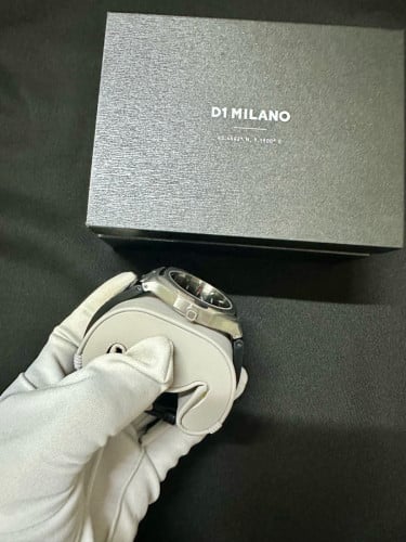 D1 Milano automatic silver new 98% full box