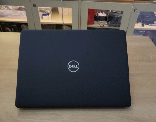 Laptop Dell Latitude 3490 intel i5 - 8250U [ដូចថ្មី 99.99%, ស្ដើង, ស្អាត និងមានកម្លាំងខ្លាំង]