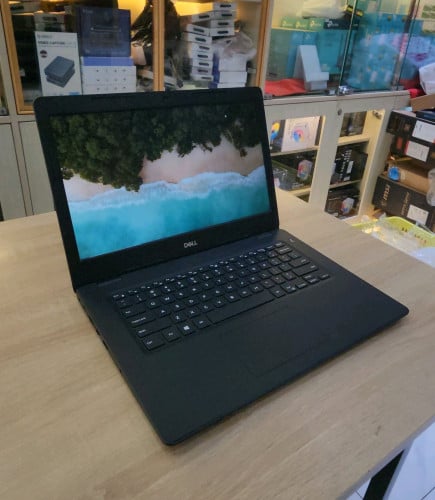 Laptop Dell Latitude 3490 intel i5 - 8250U [ដូចថ្មី 99.99%, ស្ដើង, ស្អាត និងមានកម្លាំងខ្លាំង]