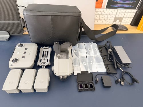 DJI Air 2 more Combo