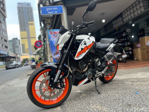 Duke 200 ឆ្នាំ​ 2018 ម៉ូតូ​ស្អាត​ ម៉ាស៊ីន​ហាប់ល្អ​ តំលៃល្អ