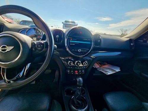 ETA- 06-2026 : 2017 MINI COOPER COUNTYMAN 1.5L Turbo gasoline ⛽️ full option