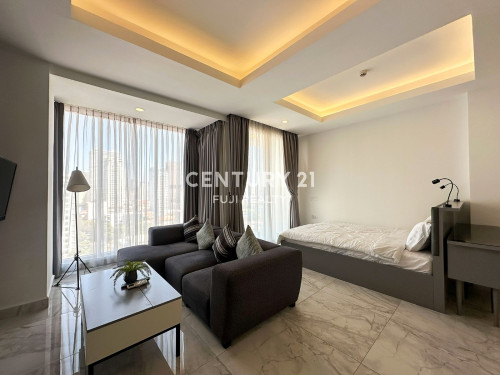 For Rent: J-Tower 1 Specious Modern Studio Unit on Higher Floor