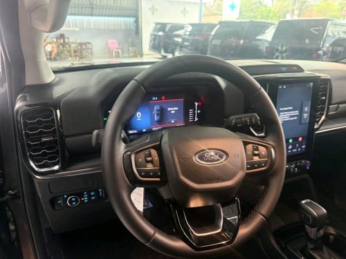 Ford Everest Sport 2025 ស៊ីនមួយជុំ ទើប9000kmជាង