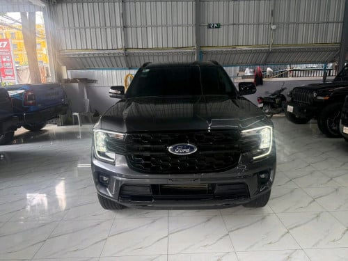 Ford Everest Sport 2025 ស៊ីនមួយជុំ ទើប9000kmជាង