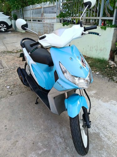 Honda icon 2012