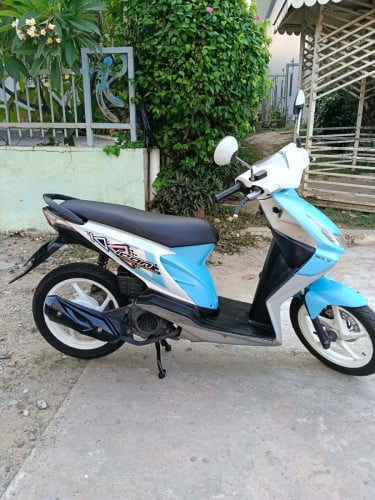 Honda icon 2012