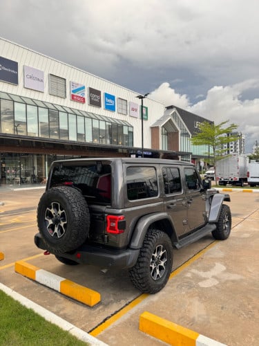 Jeep Rubicon 2021 (Sky One Touch)