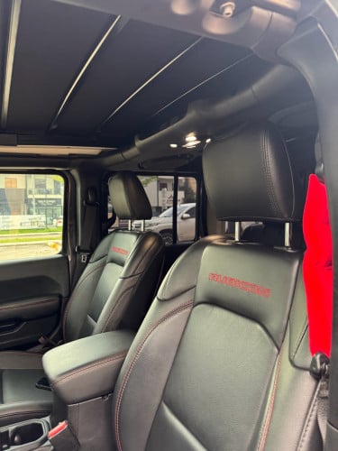Jeep Rubicon 2021 (Sky One Touch)