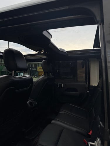 Jeep Rubicon 2021 (Sky One Touch)