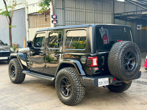 Jeep Wrangler Sahara 2018 Full
