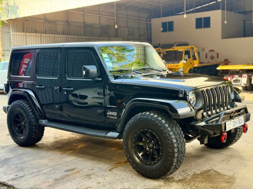Jeep Wrangler Sahara 2018 Full