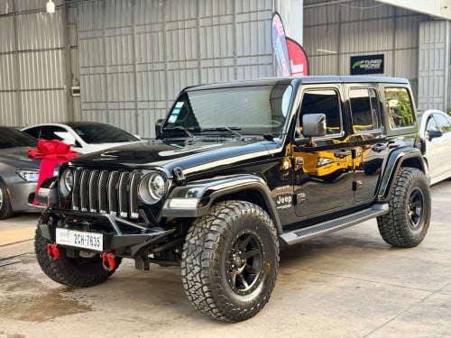Jeep Wrangler Sahara 2018 Full