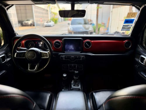 Jeep Wrangler Sahara 2018 Full