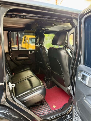 Jeep Wrangler Sahara 2018 Full