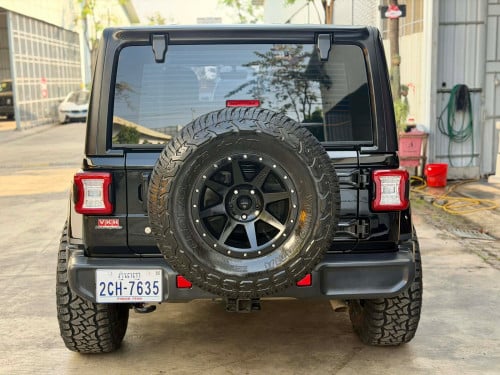 Jeep Wrangler Sahara 2018 Full