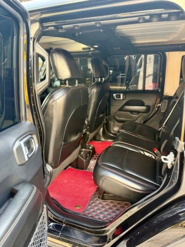 Jeep Wrangler Sahara 2018 Full