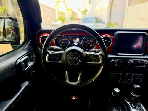 Jeep Wrangler Sahara 2018 Full