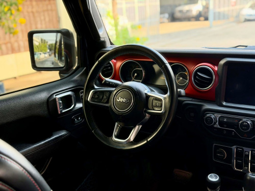Jeep Wrangler Sahara 2018 Full