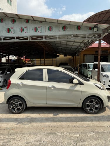 Kia morning 2012 smart key ទឹកដោះគោ ឡានស្អាត អត់បុកប៉ះ អត់ច្រេះ បង់រំលស់ងាយៗ ២៥ ខេត្ត