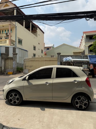 Kia morning 2012 smart key ទឹកដោះគោ ឡានស្អាត អត់បុកប៉ះ អត់ច្រេះ បង់រំលស់ងាយៗ ២៥ ខេត្ត