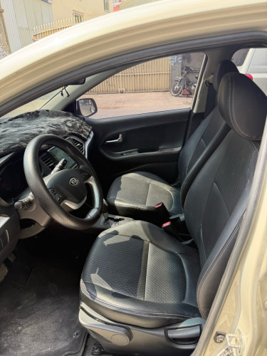 Kia morning 2012 smart key ទឹកដោះគោ ឡានស្អាត អត់បុកប៉ះ អត់ច្រេះ បង់រំលស់ងាយៗ ២៥ ខេត្ត