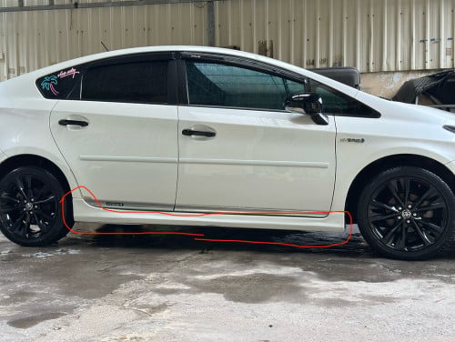 Lip ចំហៀង​ Prius 2010-2015