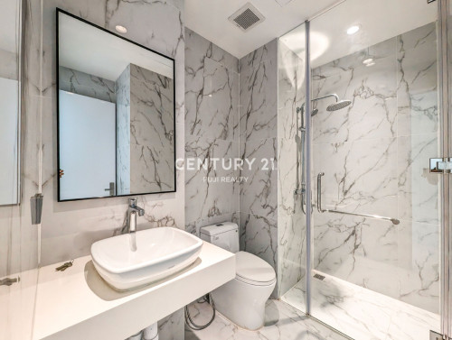 Luxury Corner 2-Bedroom Condo for Rent at J Tower 2 BKK1 Phnom Penh