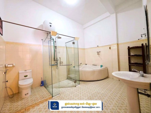 Prime Villa for Rent Near Norton School | Private Pool | Best for Living or Business