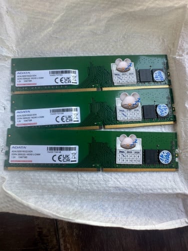 RAM ADATA DDR4 16G  3200 Used កំពង់ស្ពឺ