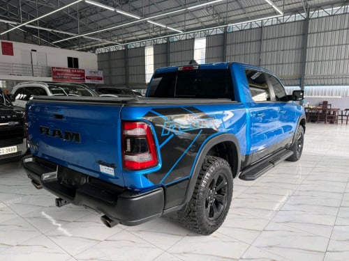 RAM Rebel 1500 2022 ស៊ីនមួយជុំ