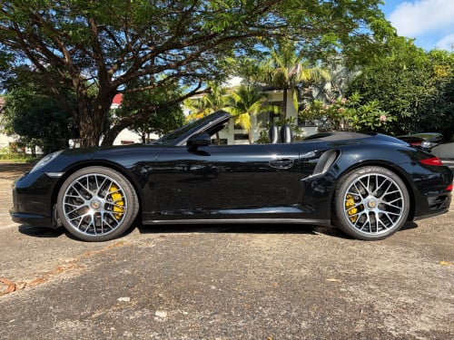 Rare Porsche 911 Turbo S (991.1) Cabriolet - only 46000kms - US report Carfax available