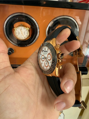 Rolex អូតូ