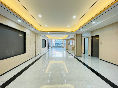 Showroom for rent on Main Road_ Daun Penh_$2000/month_180sqm