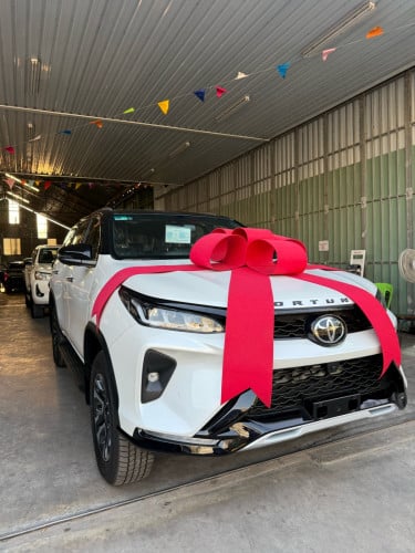 Toyota Fotuner legender 2026