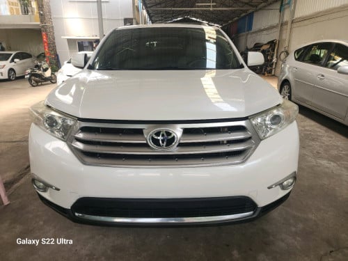 TOYOTA HIGHLANDER 2012