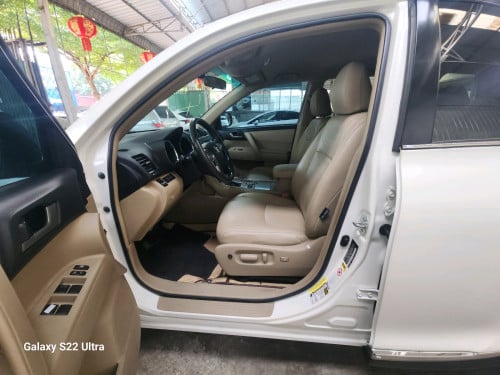 TOYOTA HIGHLANDER 2012