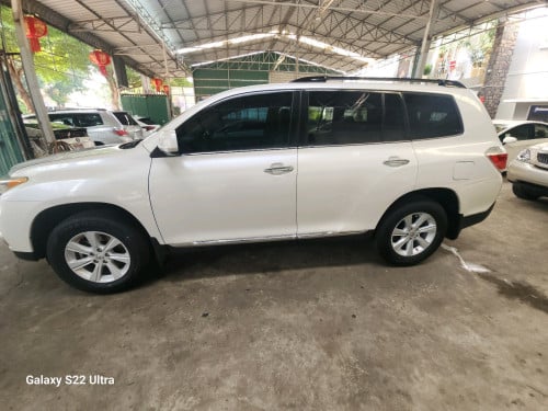 TOYOTA HIGHLANDER 2012