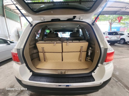 TOYOTA HIGHLANDER 2012
