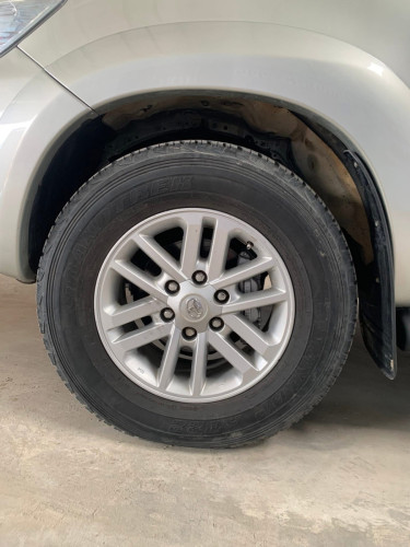 Toyota Hilux Vigo 2014 ម៉ាស៊ីន​ 3.0L ម៉ាស៊ូត​ អូតូ​កាប់​ពីតាស់