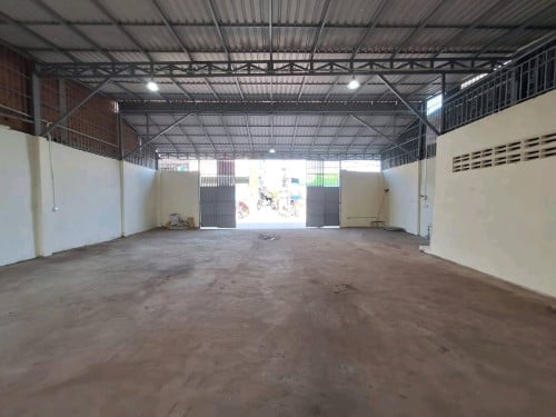 ឃ្លាំងជួល ទីតាំងល្អ នៅឬស្សីកែវ