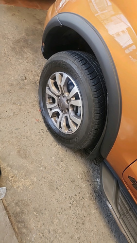 រថយន្តលក់