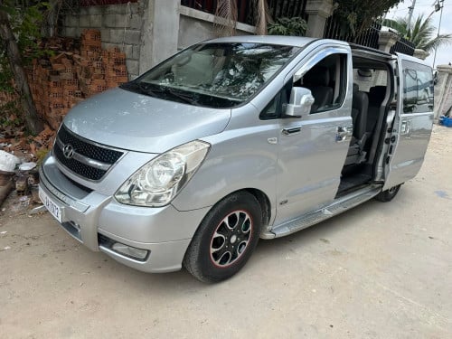 ជួលដេីរលេង