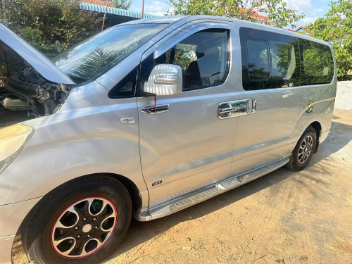 ជួលដេីរលេង