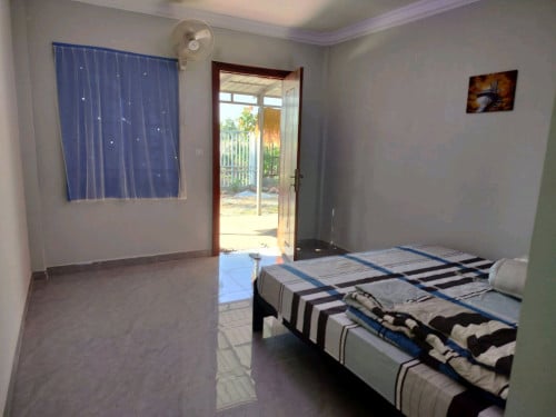 ផ្ទះលក់បន្ទាន់នៅក្រុងកែបជិតមាត់សមុទ្យ