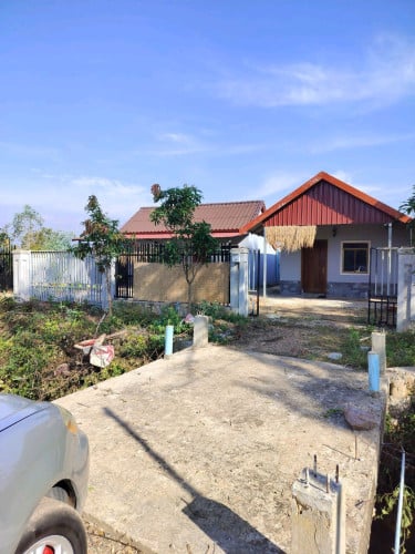 ផ្ទះលក់បន្ទាន់នៅក្រុងកែបជិតមាត់សមុទ្យ