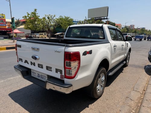 ឡាន​ស្អាត​លក់​នៅ​សៀមរាប​022 Xlt 2.2